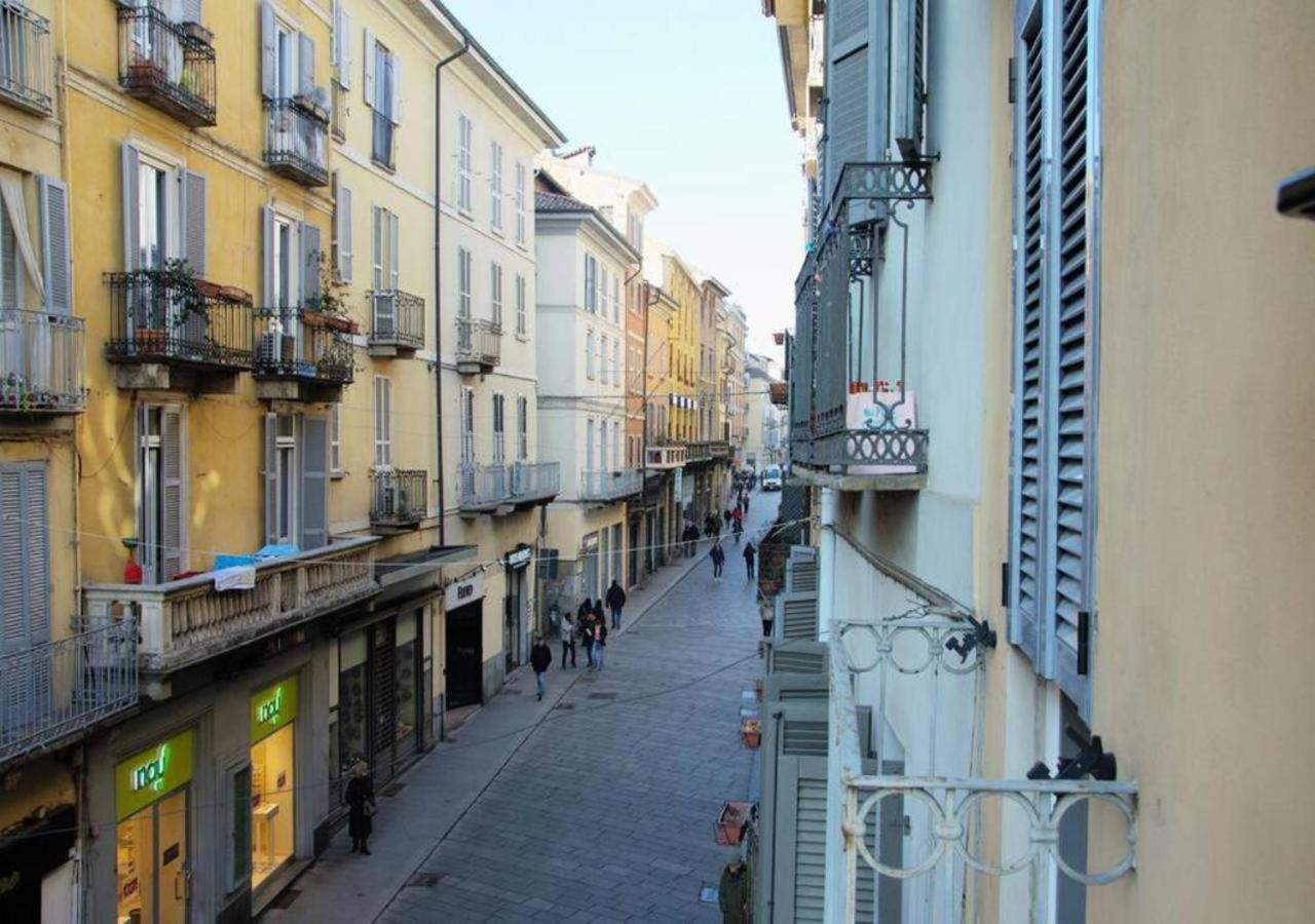 Casa Del Vicolo, Nel Cuore Della Pavia Storica Екстер'єр фото